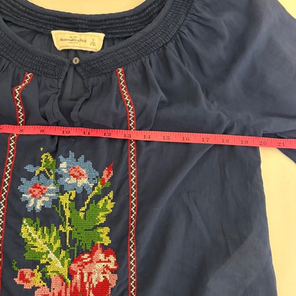 Abercrombie & Fitch Embroidered Peasant Blouse Keyhole Top Blue - Small - Picture 5 of 5